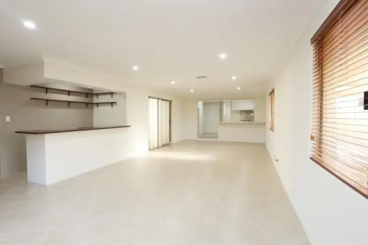 Second view of Homely house listing, 20 Alciston Way, Huntingdale WA 6110