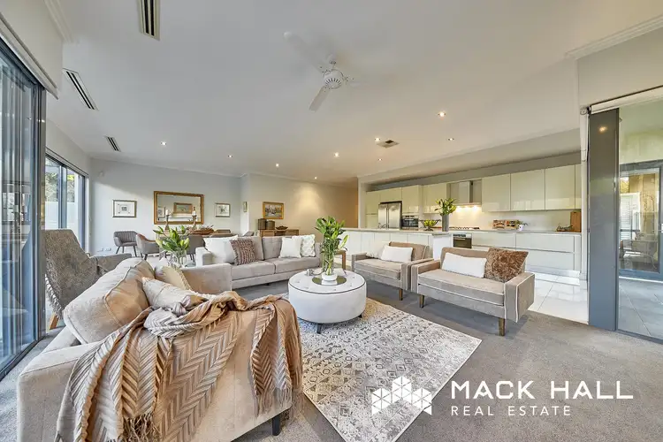 2/105 Bindaring Parade, Claremont WA 6010