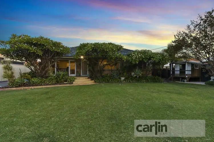10 Perkins Road, Melville WA 6156