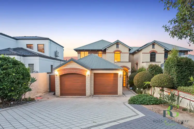 25 Davidson Road, Attadale WA 6156