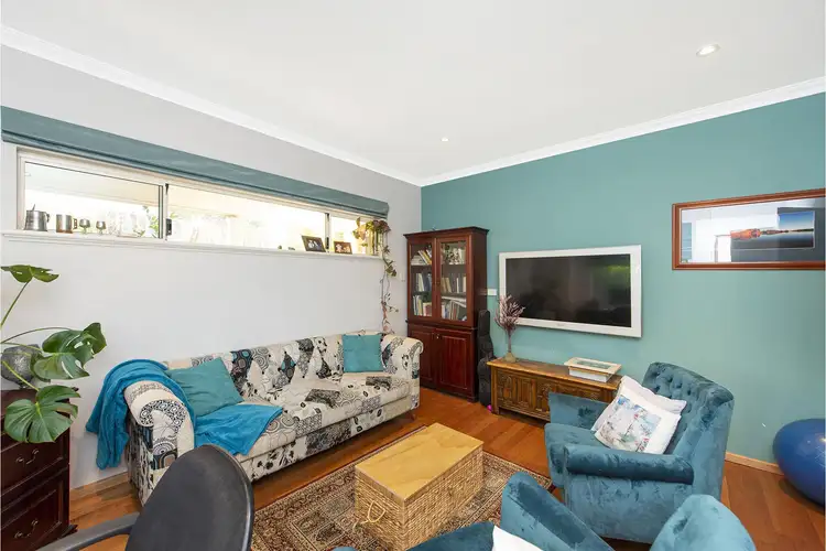 Sixth view of Homely house listing, 2 Hadley Gardens, Kardinya WA 6163