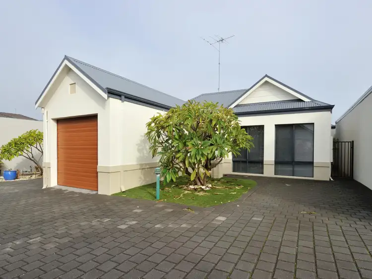 10/15 Creery Street, Dudley Park WA 6210