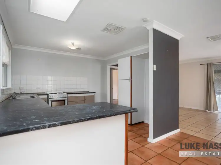 Fifth view of Homely house listing, 2 Bulida Court, Kelmscott WA 6111