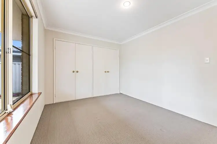 Sixth view of Homely semi-detached listing, 17B Begonia Street, Duncraig WA 6023