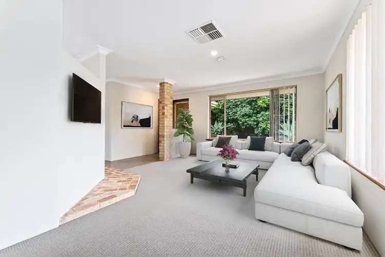 Seventh view of Homely semi-detached listing, 17B Begonia Street, Duncraig WA 6023