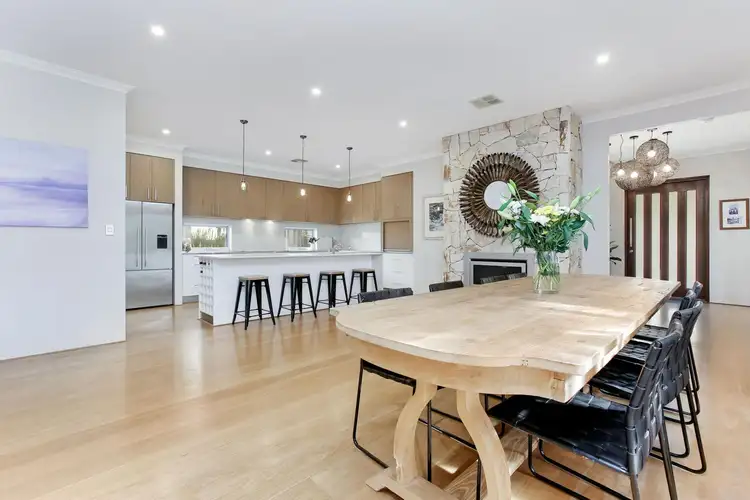 12 Rothwald Place, Hillarys WA 6025