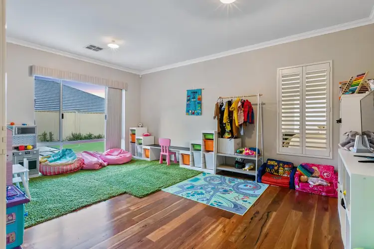 Sixth view of Homely house listing, 9 Regelia Vista, Beeliar WA 6164