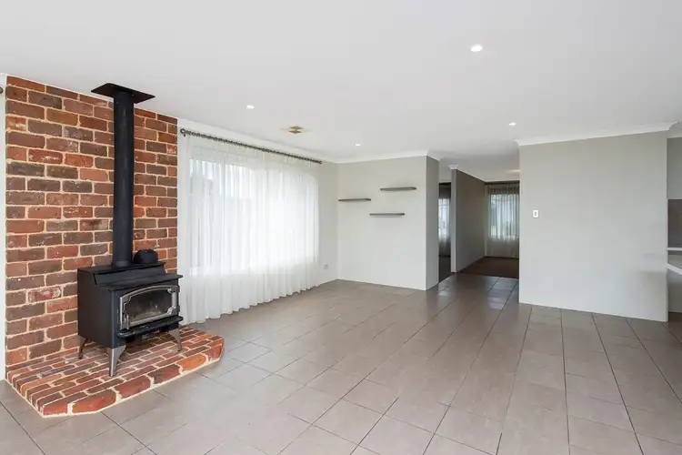 Sixth view of Homely house listing, 35 Furioso Green, Baldivis WA 6171