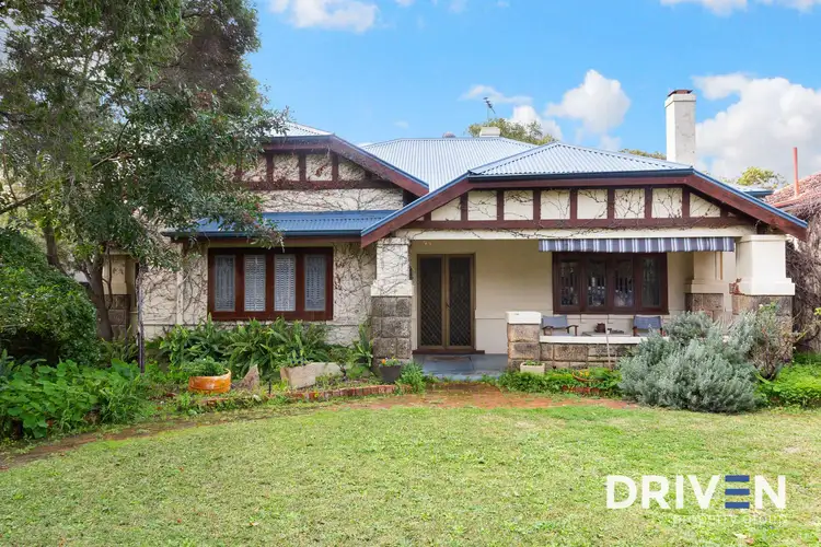 8 Ardross Crescent, Menora WA 6050