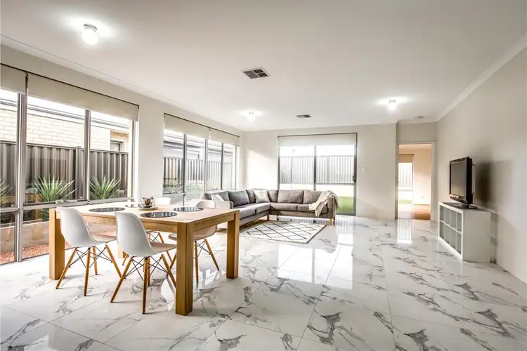 16 Huntington Parkway, Landsdale WA 6065