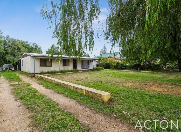 24 Linley Road, Wannanup WA 6210