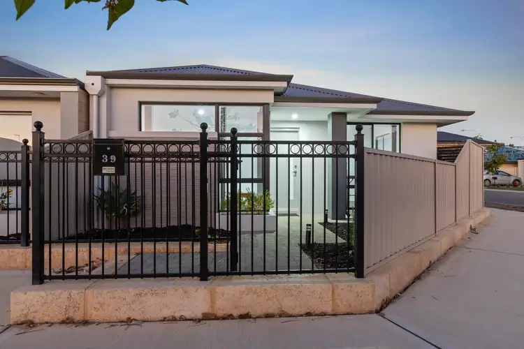 39 Marwood Circuit, Success WA 6164