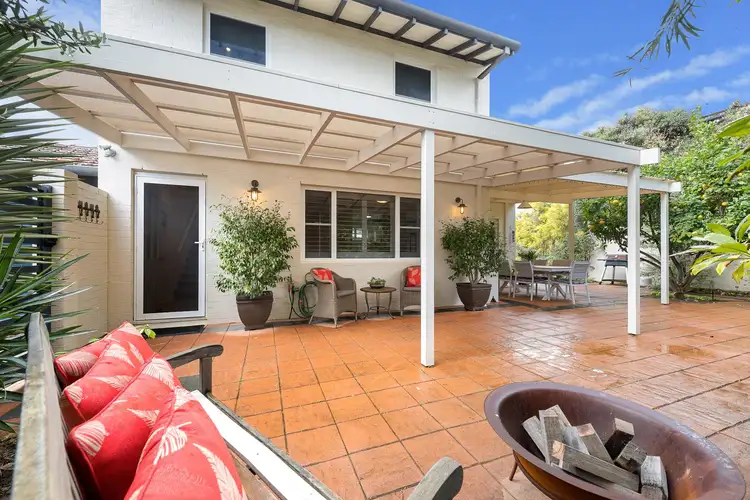 2/34 Fraser Street, East Fremantle WA 6158