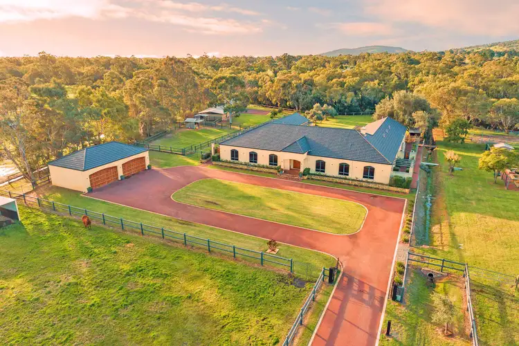 377 Padbury Avenue, Millendon WA 6056