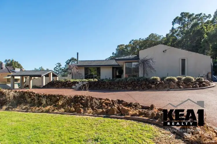 402 Lesmurdie Road, Lesmurdie WA 6076