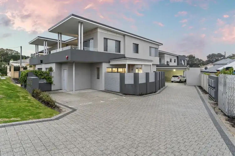 4/8 Wynyard Street, Yokine WA 6060