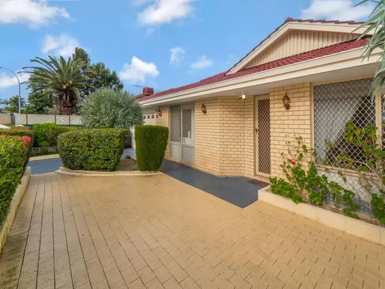 Fourth view of Homely house listing, 39 Eureka Place, Seville Grove WA 6112