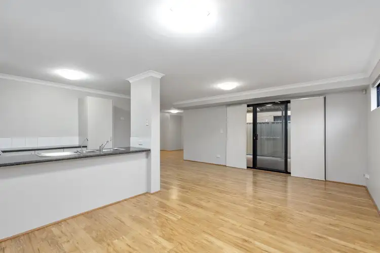 Fifth view of Homely house listing, 2/87 Epsom Avenue, Redcliffe WA 6104