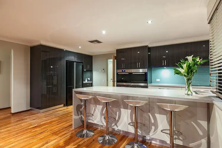 25 Colac Way, Duncraig WA 6023