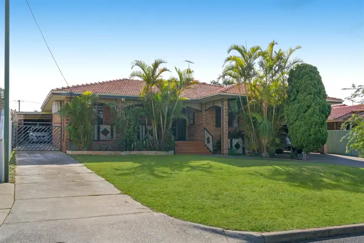 Second view of Homely house listing, 19 Kirby Way, Samson WA 6163