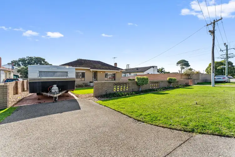 Second view of Homely house listing, 3 Beagle Place, Belmont WA 6104