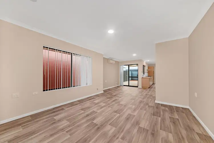 4 Wollaston Avenue, Pinjarra WA 6208