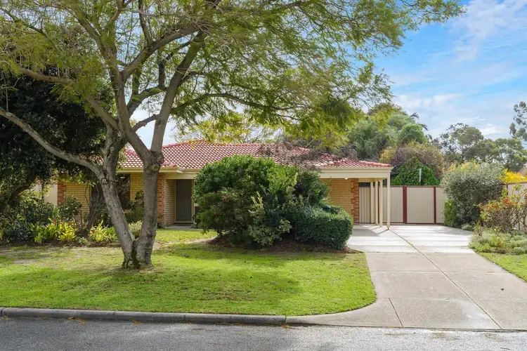 35 Simmonds Parade, Winthrop WA 6150