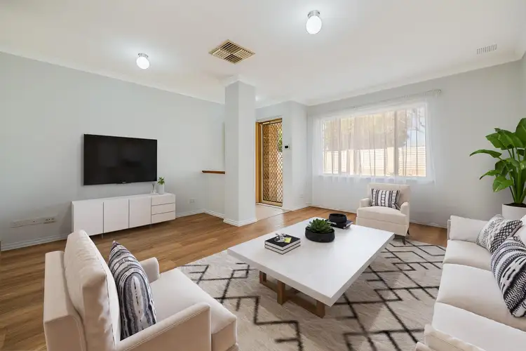 2/6 Groves Avenue, Attadale WA 6156