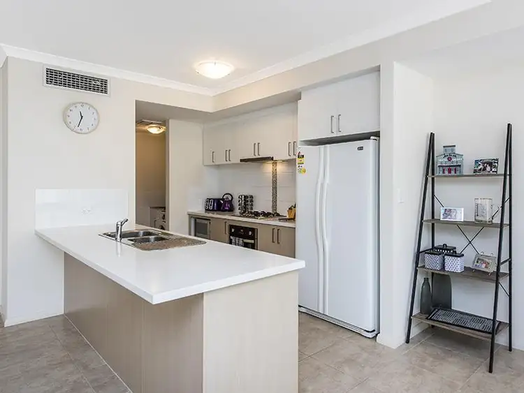 Seventh view of Homely townhouse listing, 5/1 Ballys Turn, Baldivis WA 6171