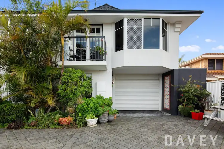 3/98 Deanmore Road, Scarborough WA 6019