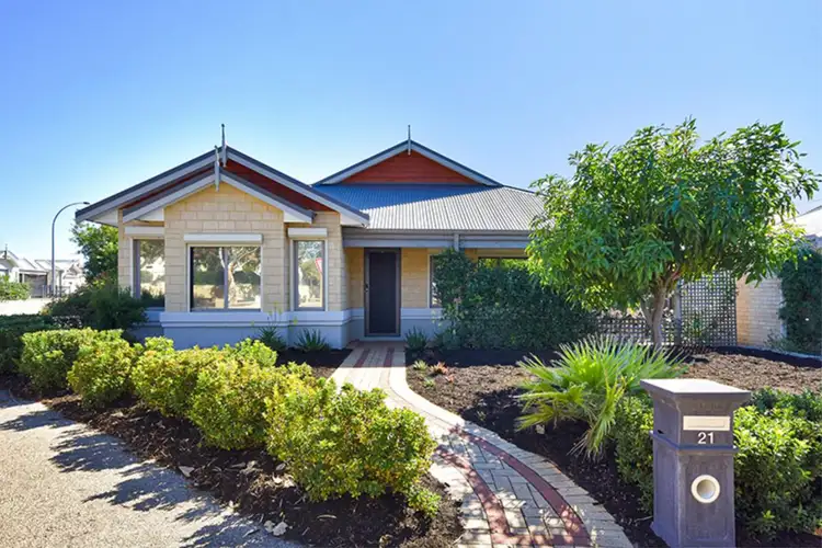 21 Boxgrove Loop, Ellenbrook WA 6069