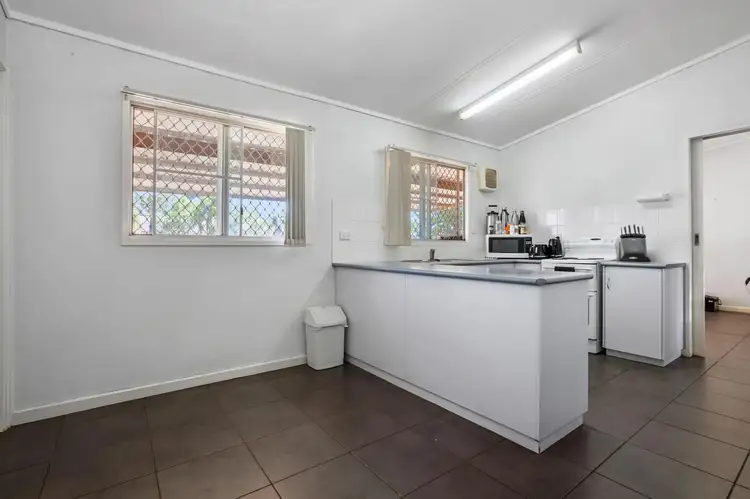 Fifth view of Homely house listing, 8 Andover Way, Bulgarra WA 6714