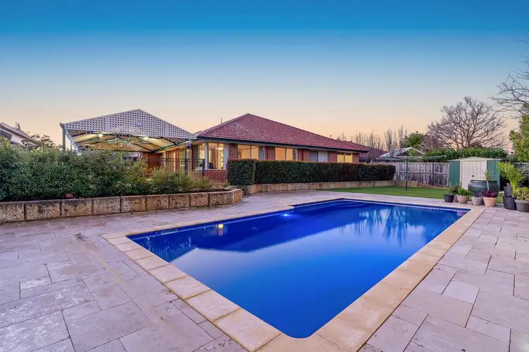 16 Daintree Loop, Ellenbrook WA 6069