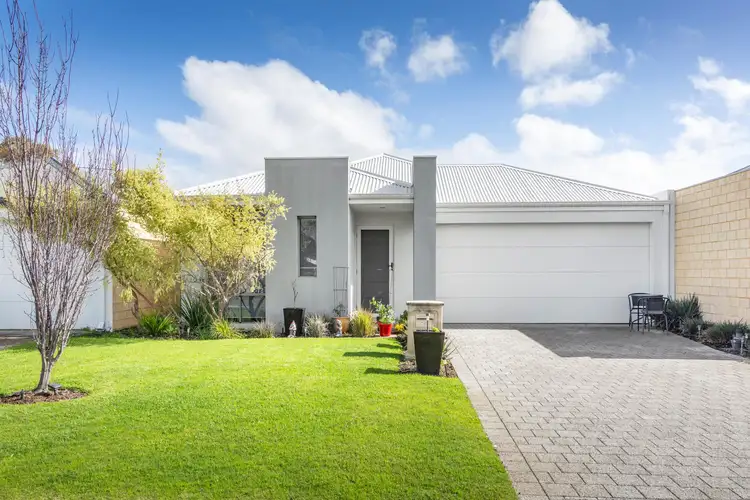 11 Allamanda Gate, Helena Valley WA 6056