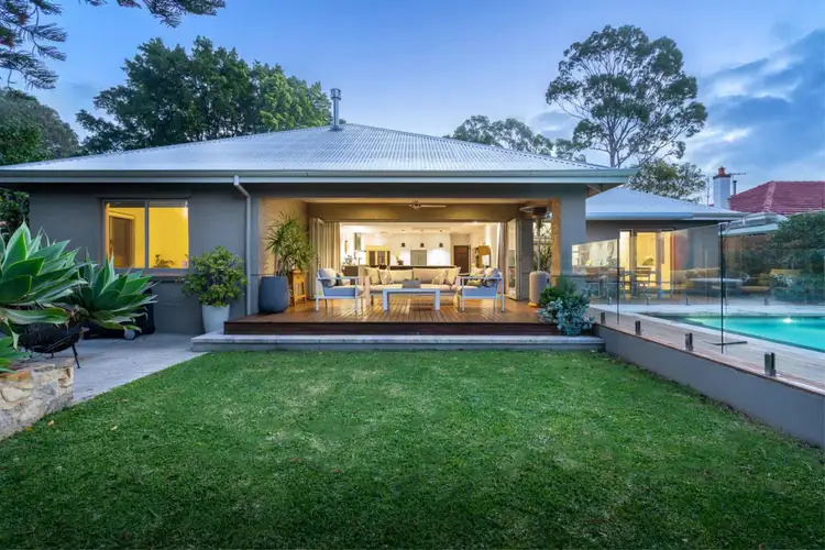 8 Archdeacon Street, Nedlands WA 6009