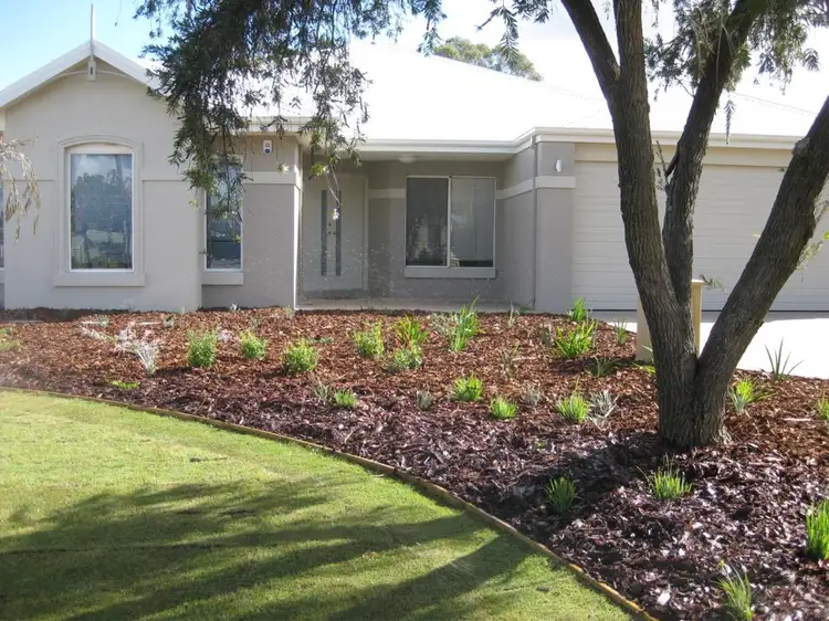 12 Clarke Way