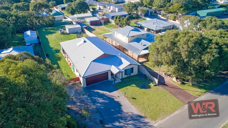 14 Goss Street, Little Grove WA 6330