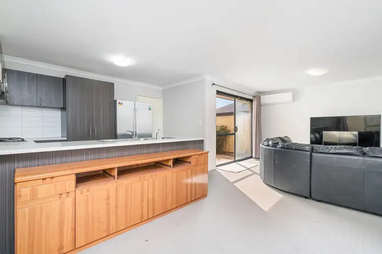 Seventh view of Homely house listing, 16 Fertito Entrance, Success WA 6164