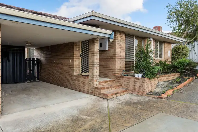 7/8 Neon Close, Parkwood WA 6147