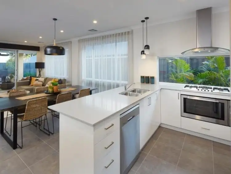 Sixth view of Homely house listing, 8 Sedano Crescent, Wellard WA 6170