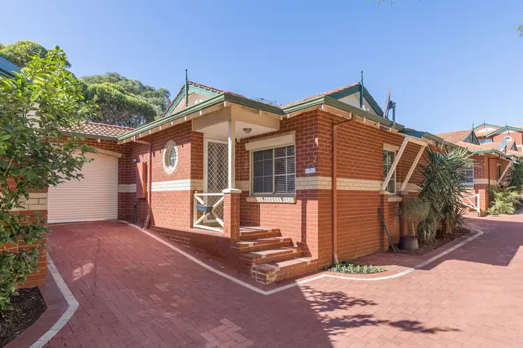2/21 Brighton Road, Scarborough WA 6019
