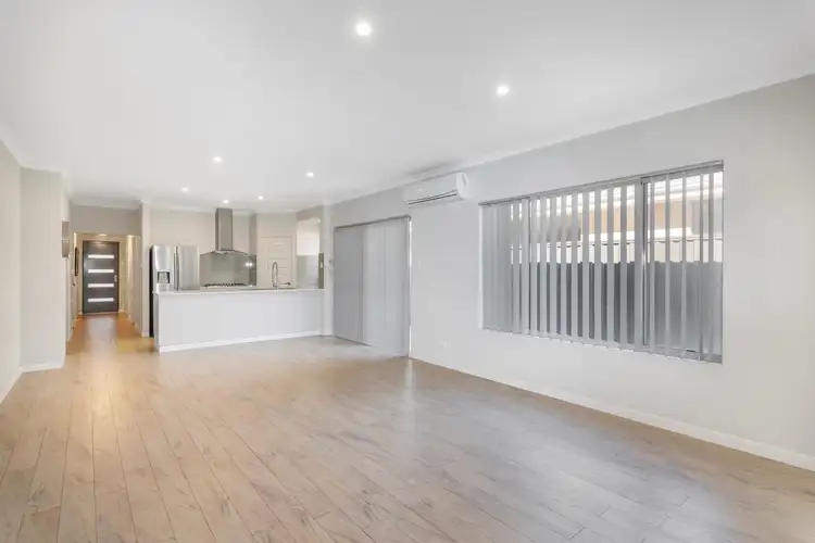 Fifth view of Homely house listing, 18 Hillbrook Approach, Caversham WA 6055