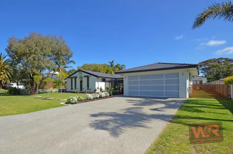 8 Bundara Close, Little Grove WA 6330