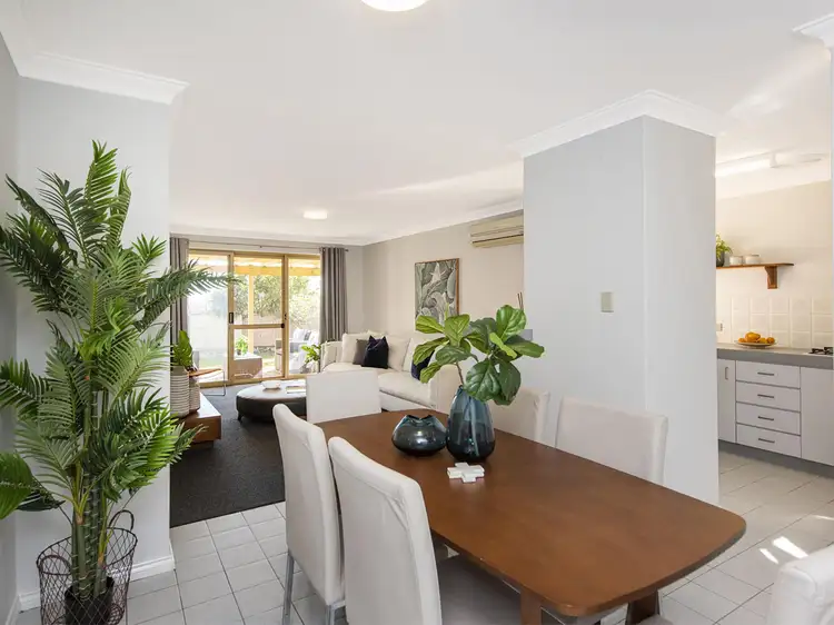 2/14 Tyler Street