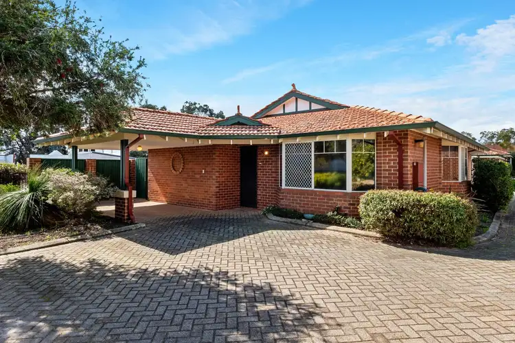 1/21 Central Road, Kalamunda WA 6076