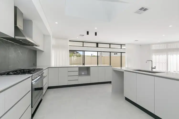 Sixth view of Homely house listing, 15 Hermosa Way, Burns Beach WA 6028