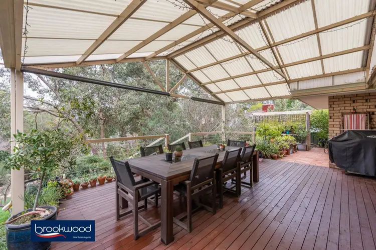 8 Ridgeway Place, Mahogany Creek WA 6072