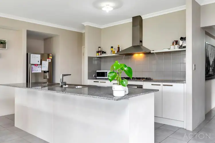 Second view of Homely house listing, 10 Glyde Way, South Yunderup WA 6208