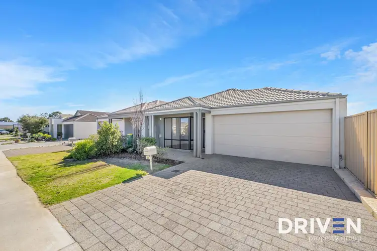 30 Blue Road, Canning Vale WA 6155
