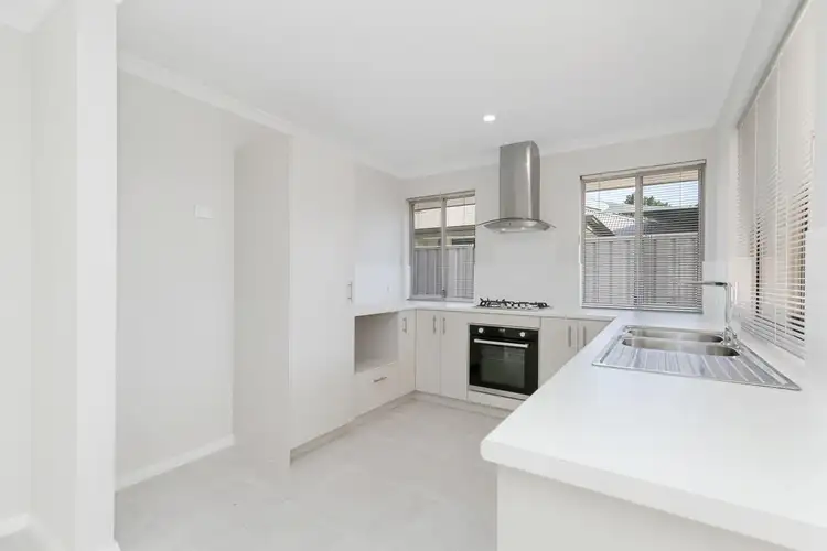 Fifth view of Homely house listing, 2, 21 Beaconsfield Street, St James WA 6102